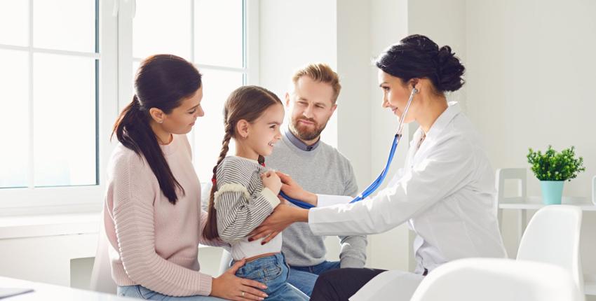 Family Nurse Practitioner (FNP) Career Guide: Role Meaning, Scope of Practice, Salary, Job Outlook, and Steps to Become One