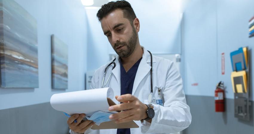 Nurse Practitioner Salaries in the US: What Is the Average Income in Every State? [Updated 2026]