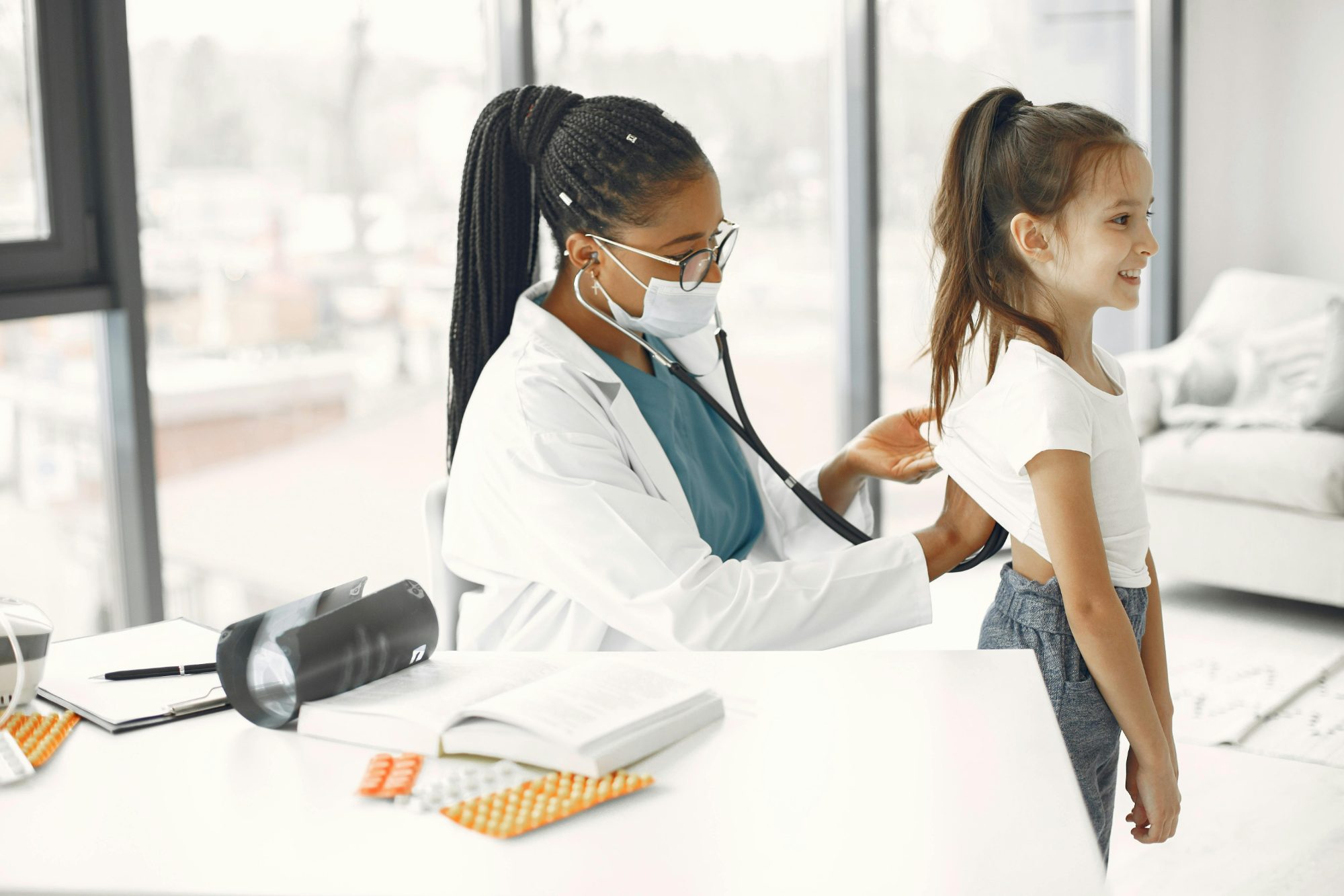 what do pediatric nurses do?