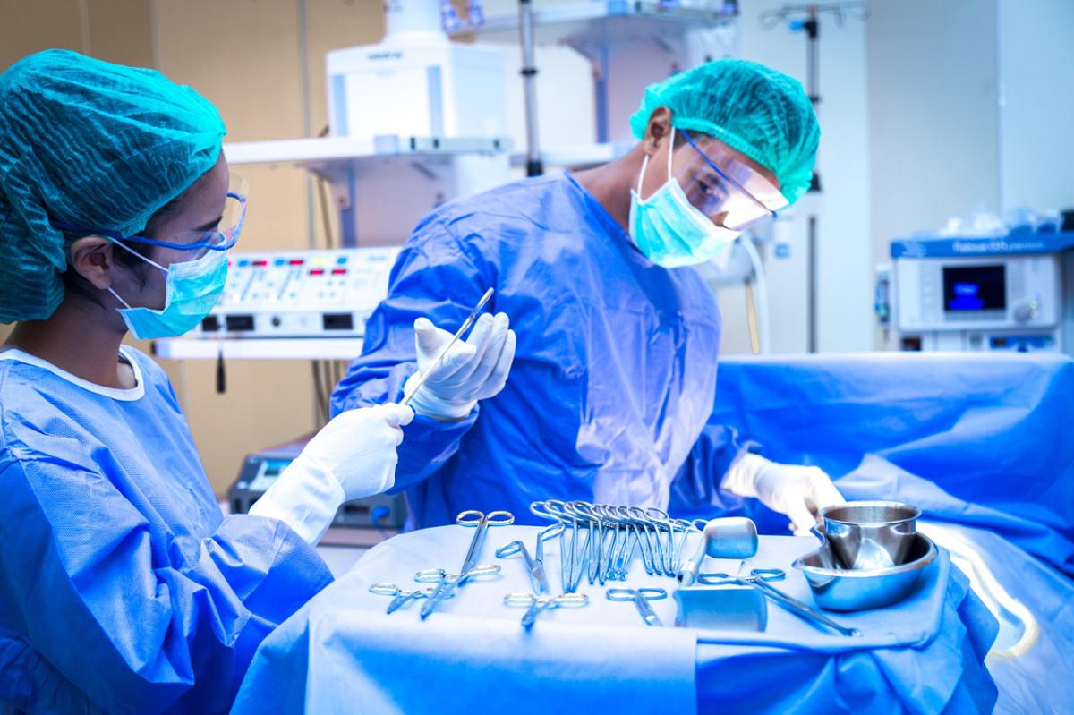 Perioperative Nurse: How to Become & What to Expect from a Career in the OR
